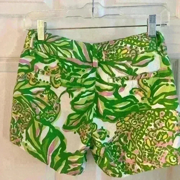 Lilly Pulitzer Callahan Shorts Size 00 Green And Pink Leaf Pattern Beach Pool - Picture 5 of 6
